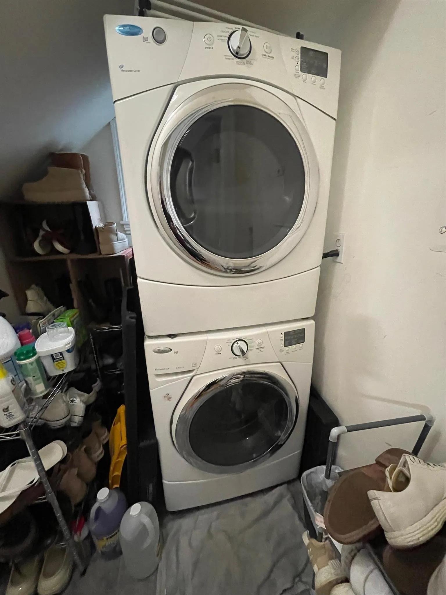 23 Hall St, Powder House Square