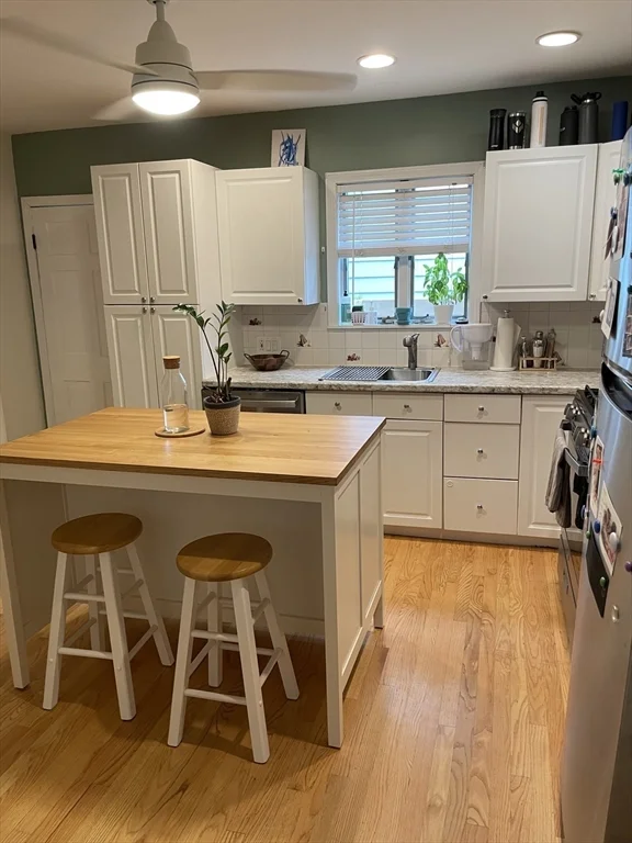 7 Richardson Ter, Magoun Square