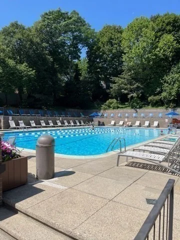 33 Pond Ave, Brookline Village