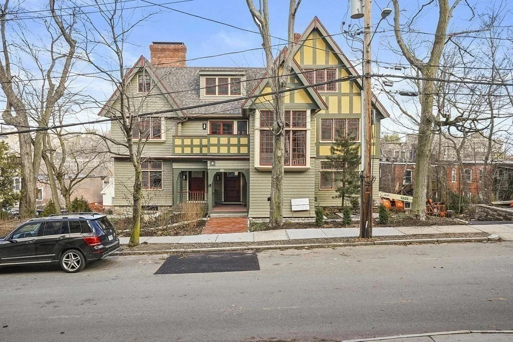 165 Winthrop Rd, Beaconsfield