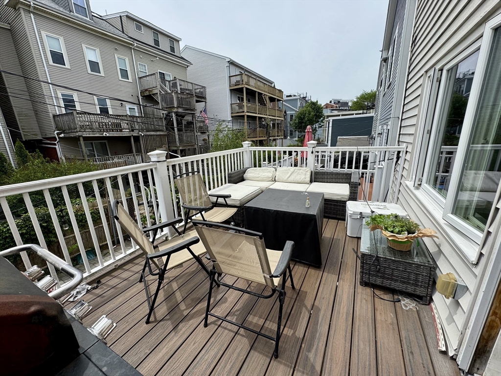 371 Silver St, South Boston