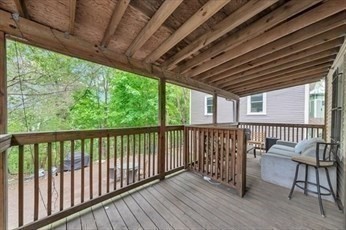 97 Hillside St, Mission Hill