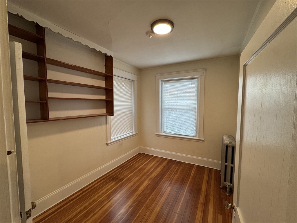 1725 Commonwealth Ave, Brighton