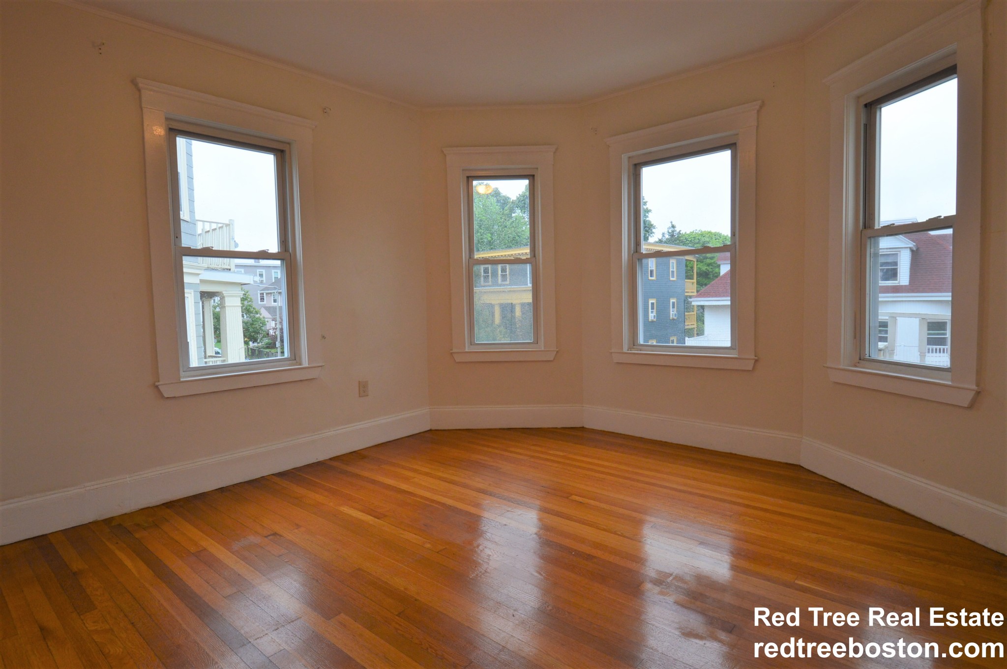 94 Montebello Rd, Jamaica Plain