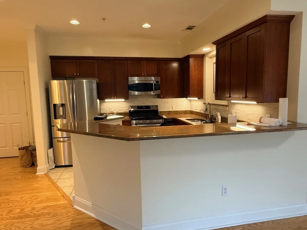 2000 Davenport Ave, Canton