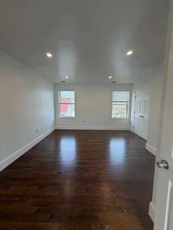 375 Crescent, Chelsea