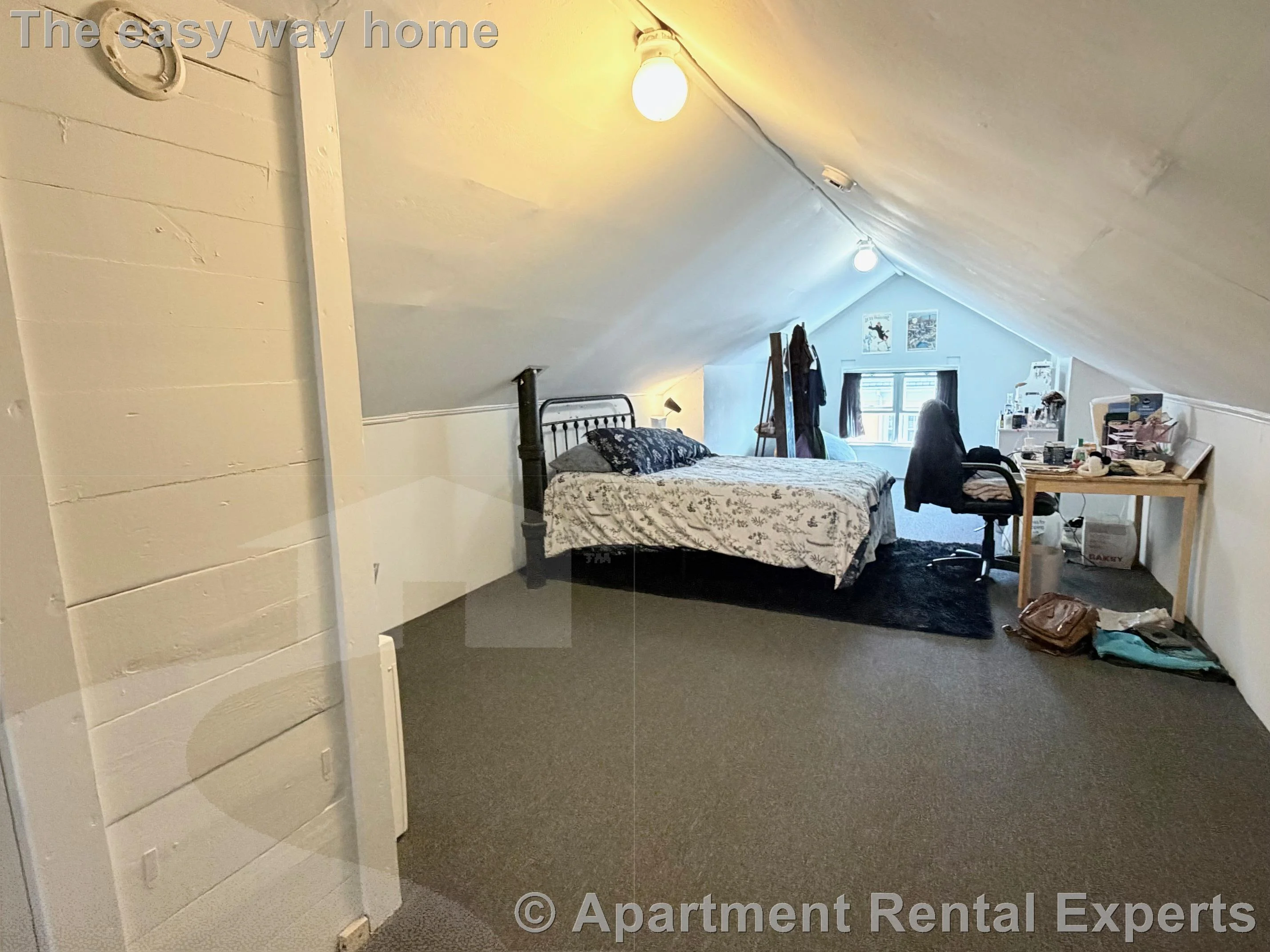 34 Leonard St, Tufts