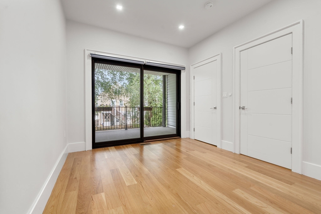 31 Mercer St, South Boston