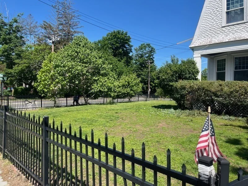 583 Watertown St, Newton