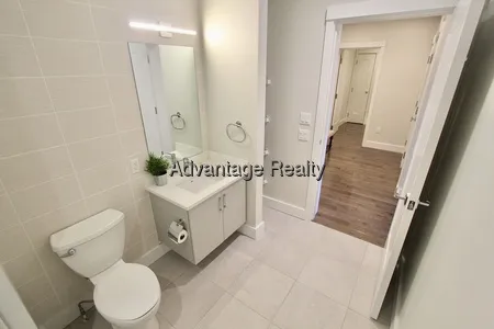 434 Mcgrath Highway, Prospect Hill