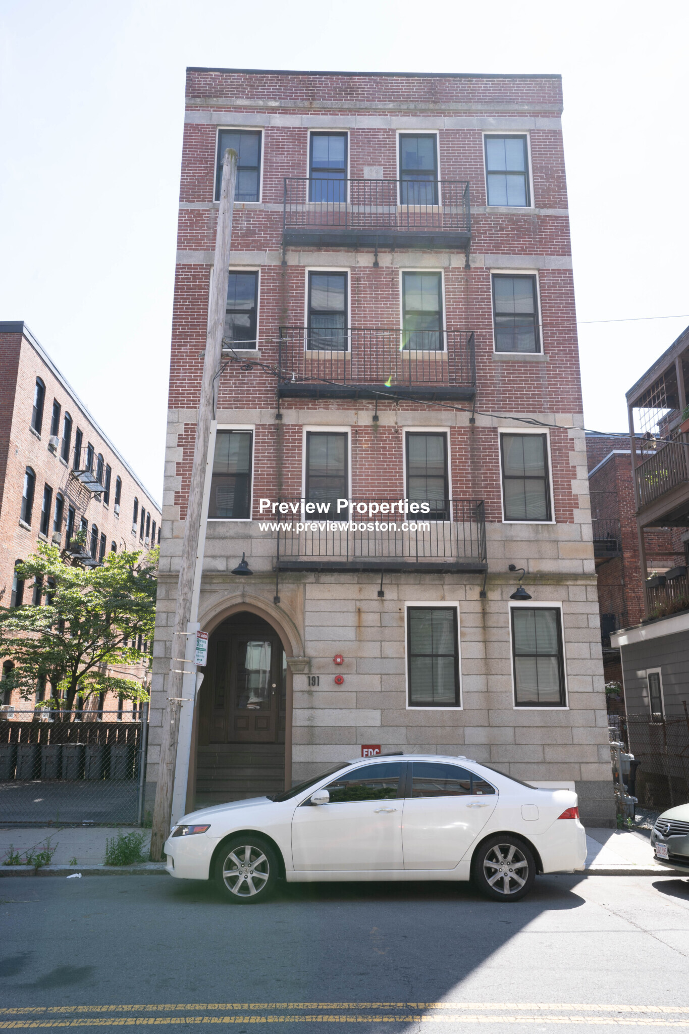 191 Porter St, East Boston