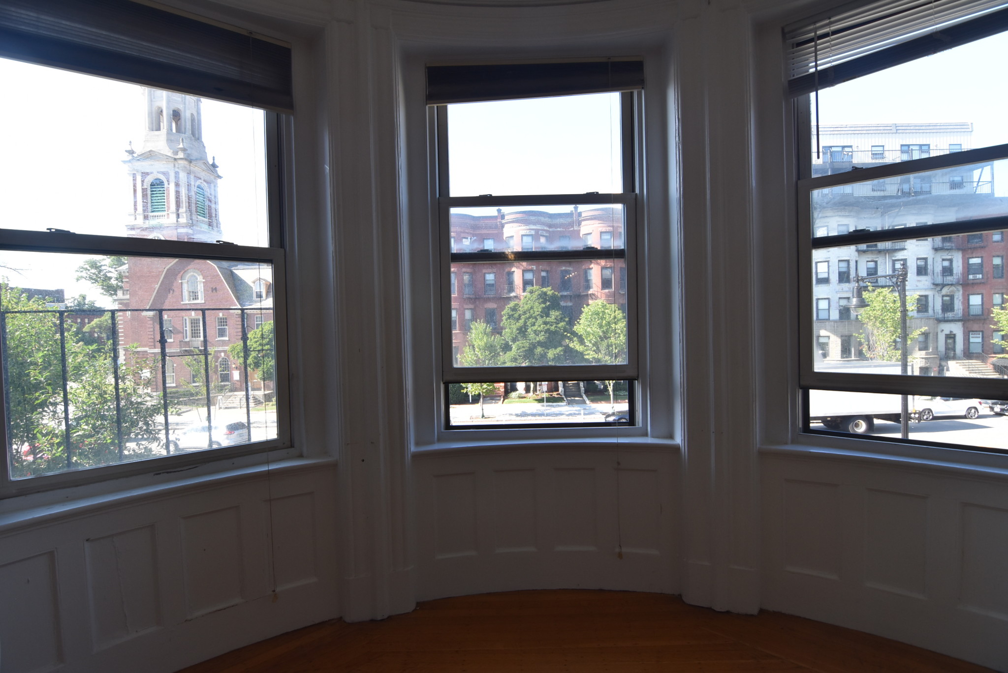 869 Beacon St, Fenway