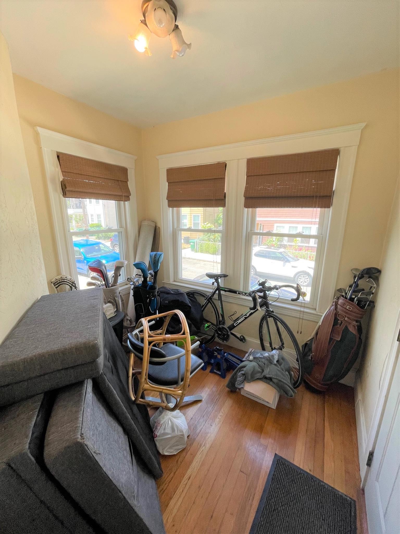 40 Newbern Ave, Medford