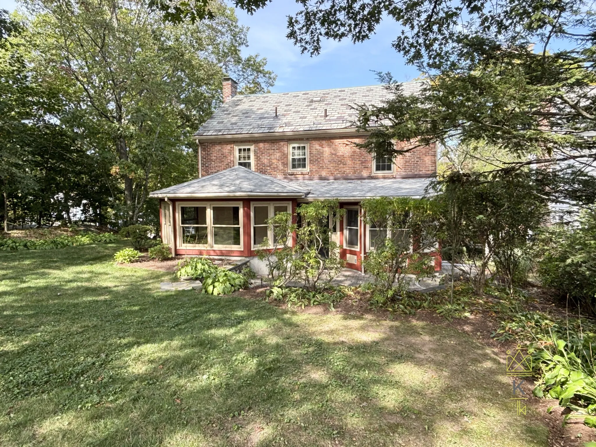 33 Clearwater Rd, Chestnut Hill