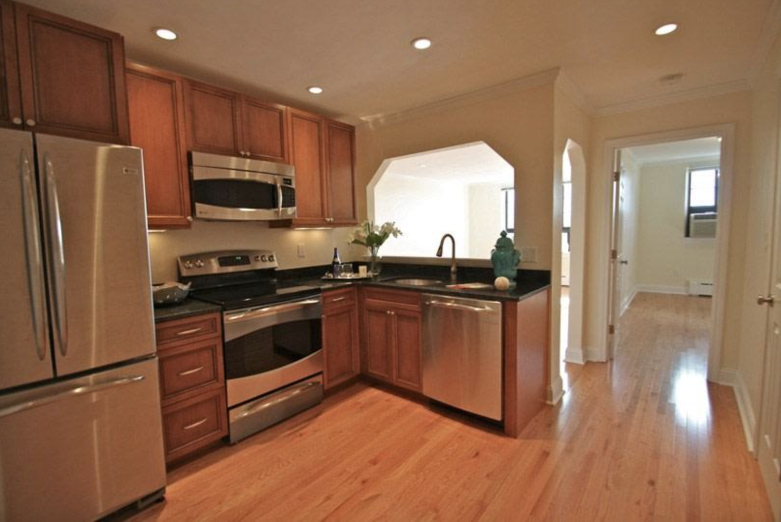 2 bed, 1 bath apartment for rent at 60 Brattle St Unit 205, West Cambridge — photo 1 of 9