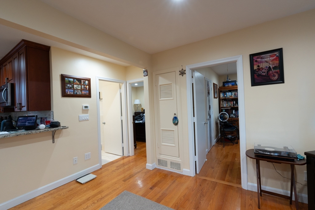 41 Davis Ave, Norwood