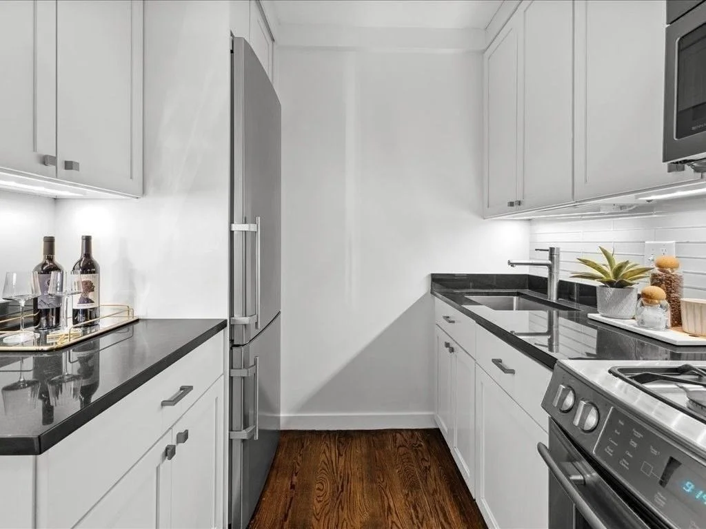 65 E India Row, Waterfront