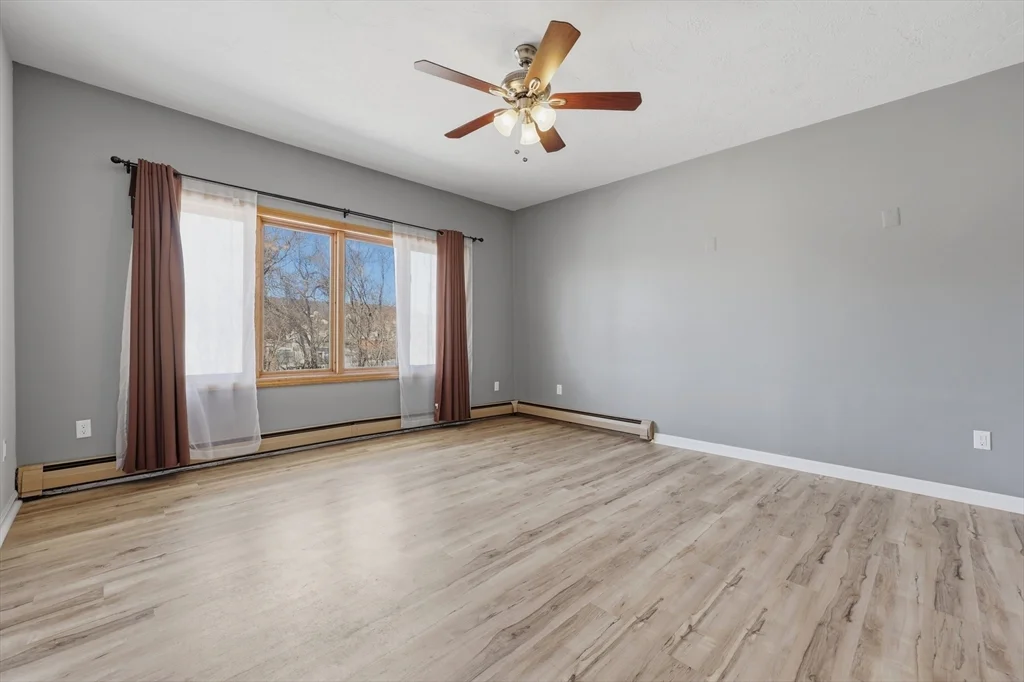 586 Franklin St, Worcester