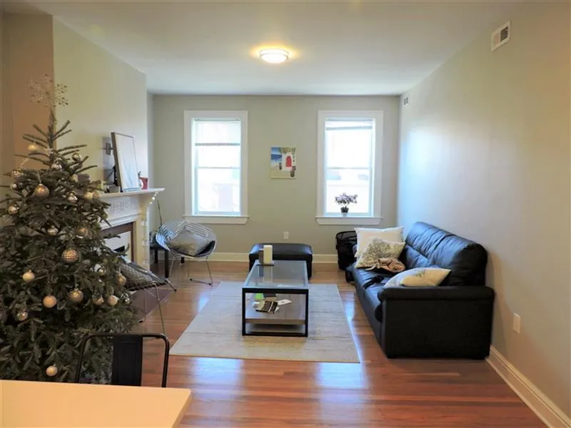 20 John F Kennedy St, Riverside