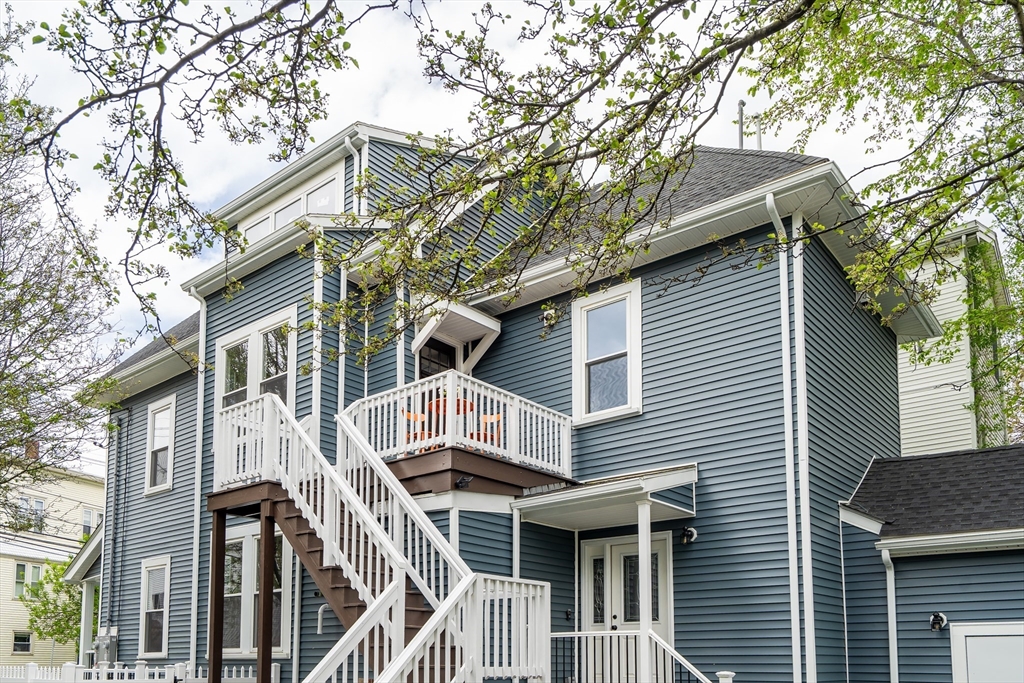 54 Park St, Ward Two