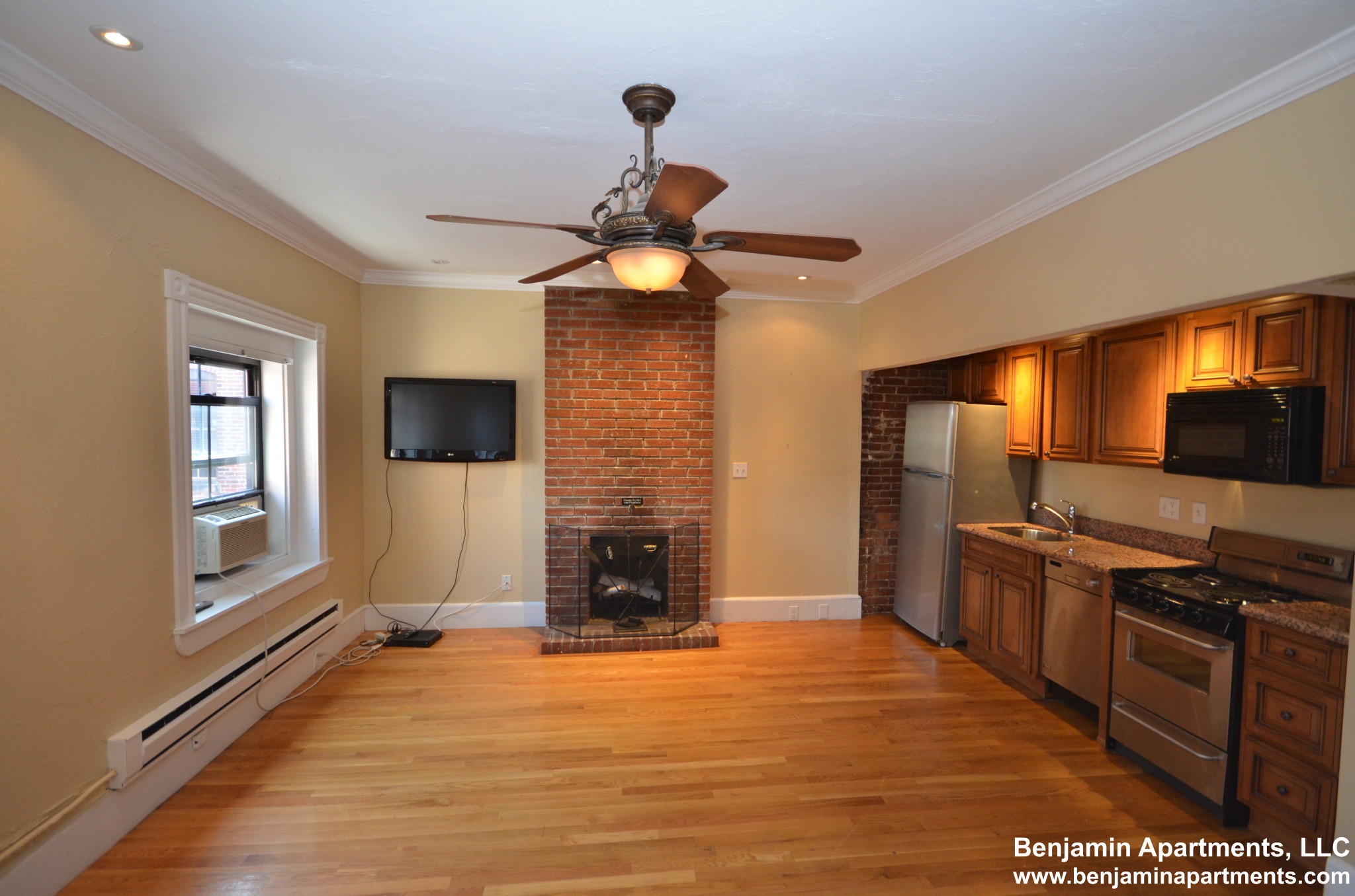 48 Hereford St, Back Bay