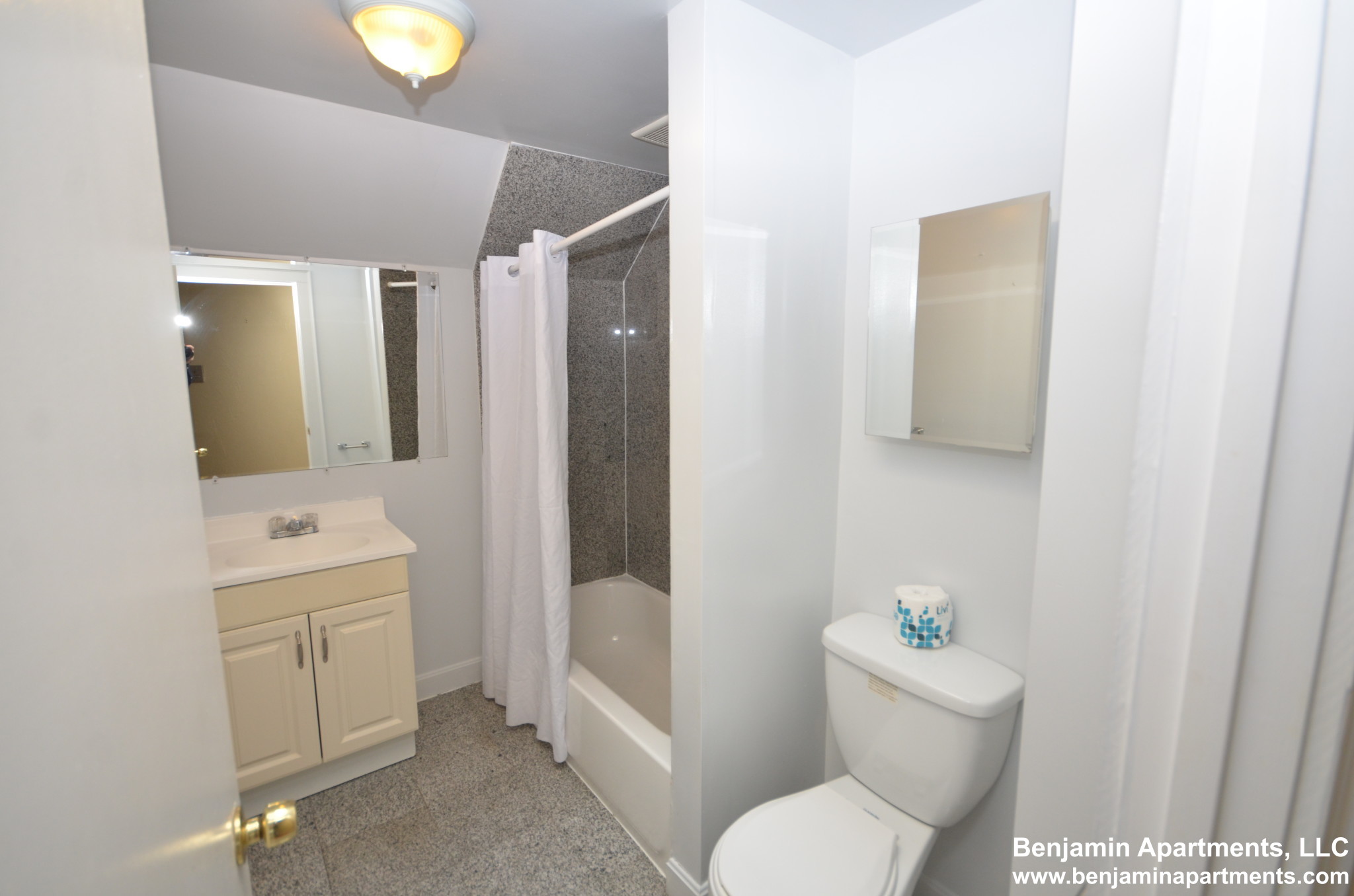 48 Hereford St, Back Bay