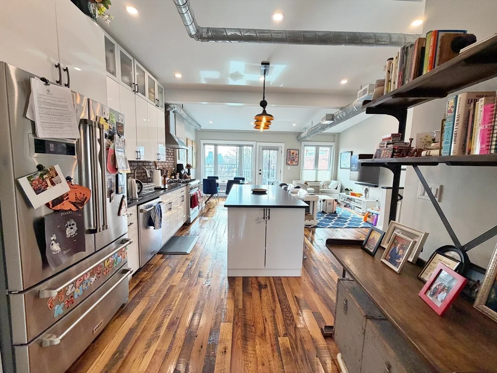 63 Marion St, East Boston