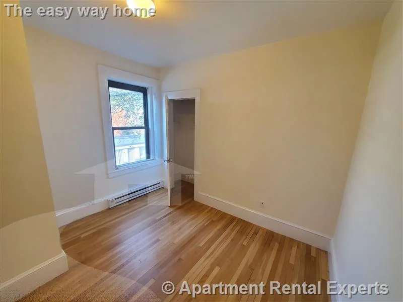 991 Massachusetts Ave, Harvard Square