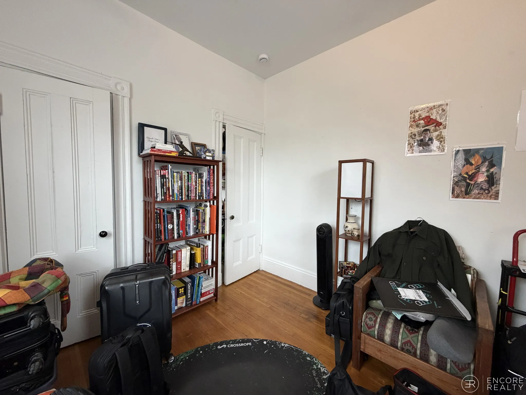 16 Davis Ave, Emerson Gardens