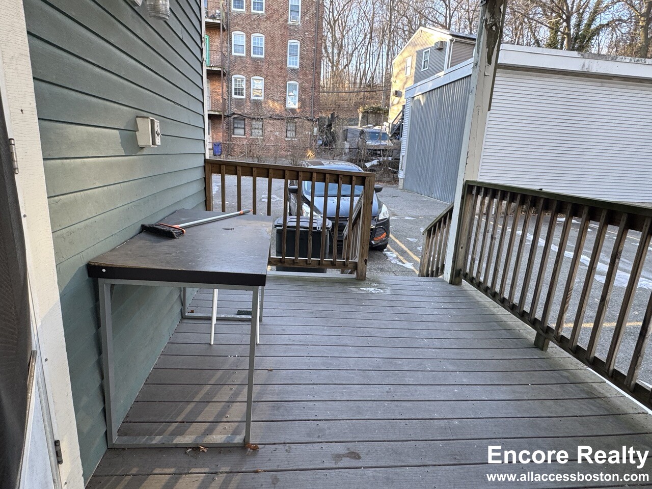 331 Faneuil St, Oak Square