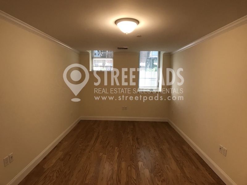 26 Chauncy St, Neighborhood Nine