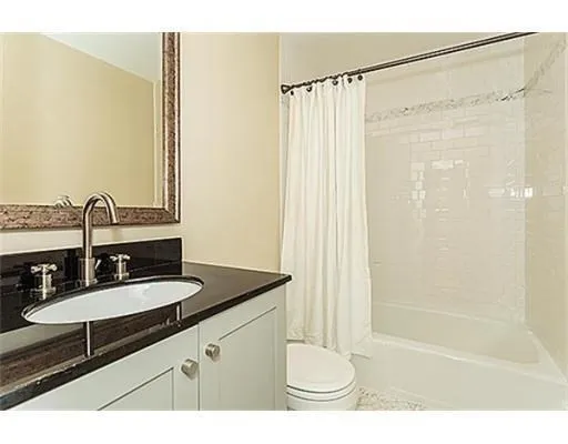 492 Massachusetts Ave, South End