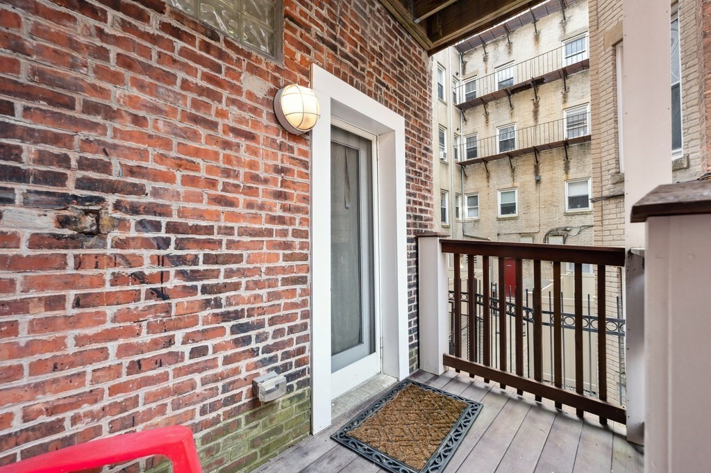 37 Queensberry, Fenway