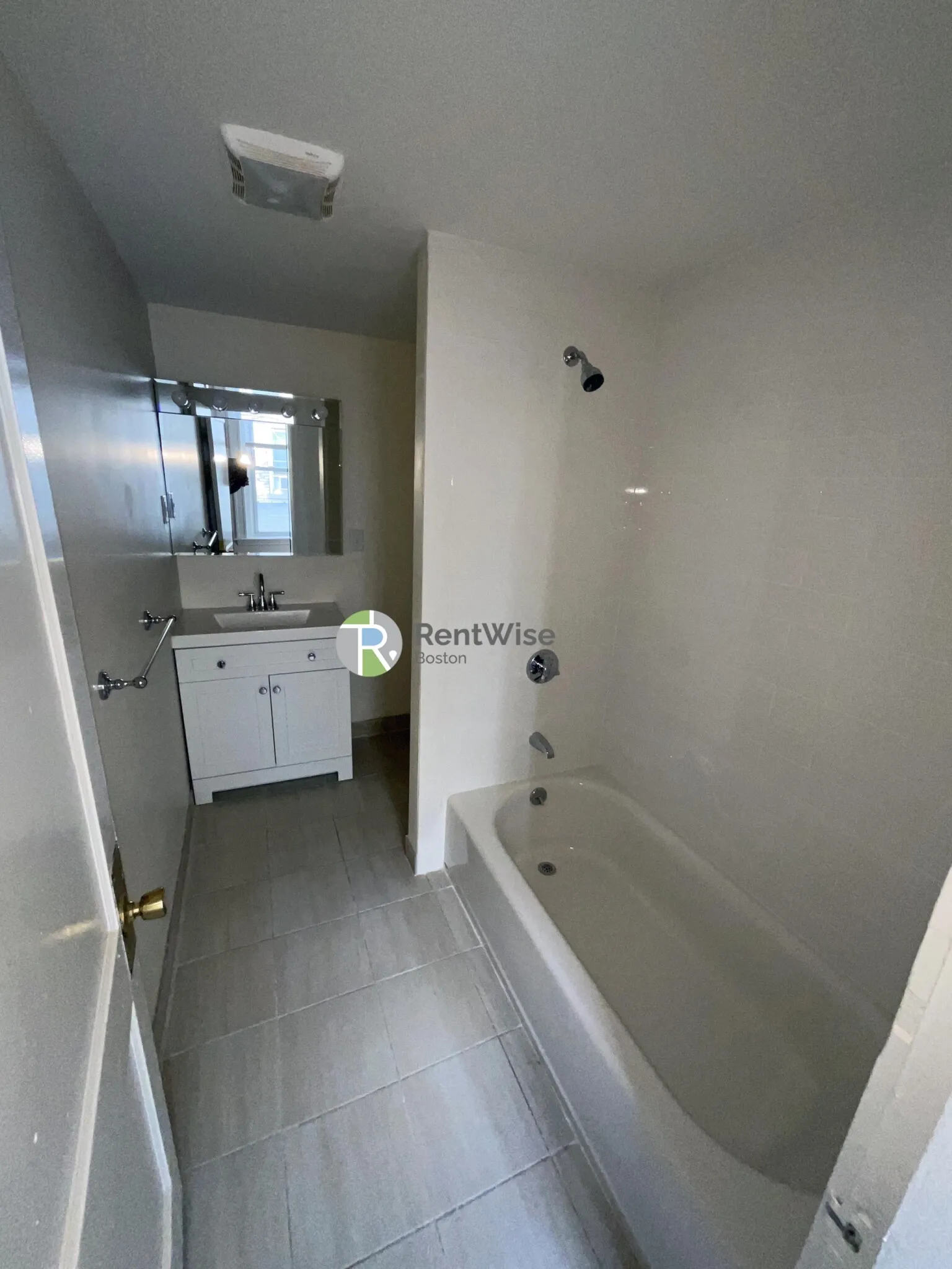 6 Barrows St, Allston