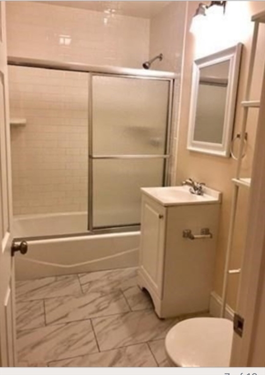 108 Bristol Rd, Somerville