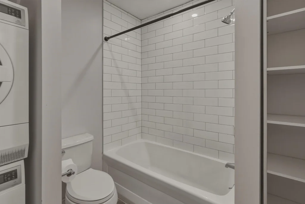 135 Havre, East Boston