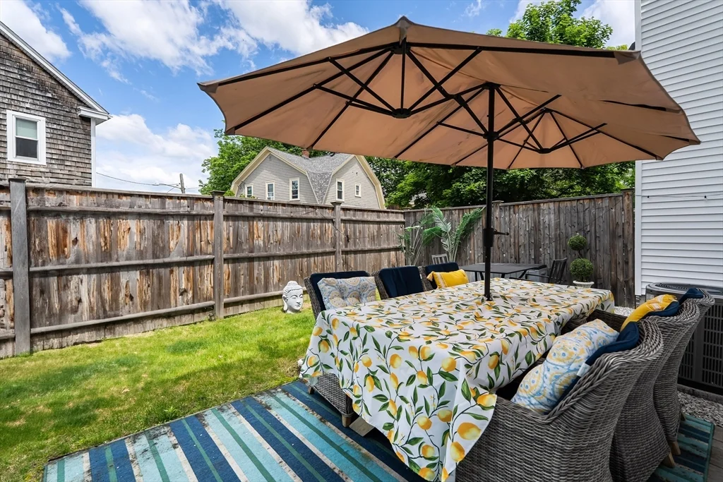 65 Lancaster Rd, Arlington
