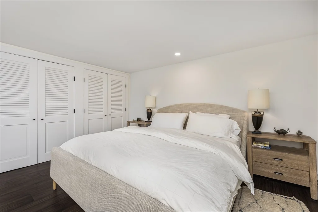 5 Stacey Ct, Marblehead