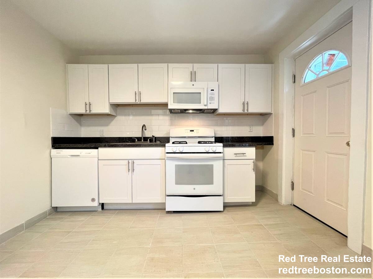 6 Barrows St, Allston