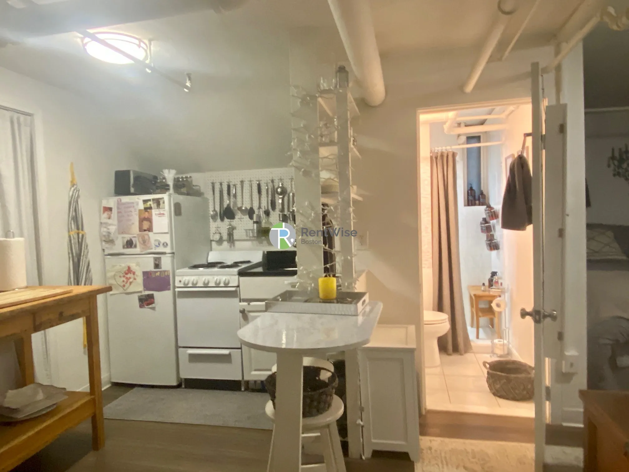 90 Charles St, Beacon Hill