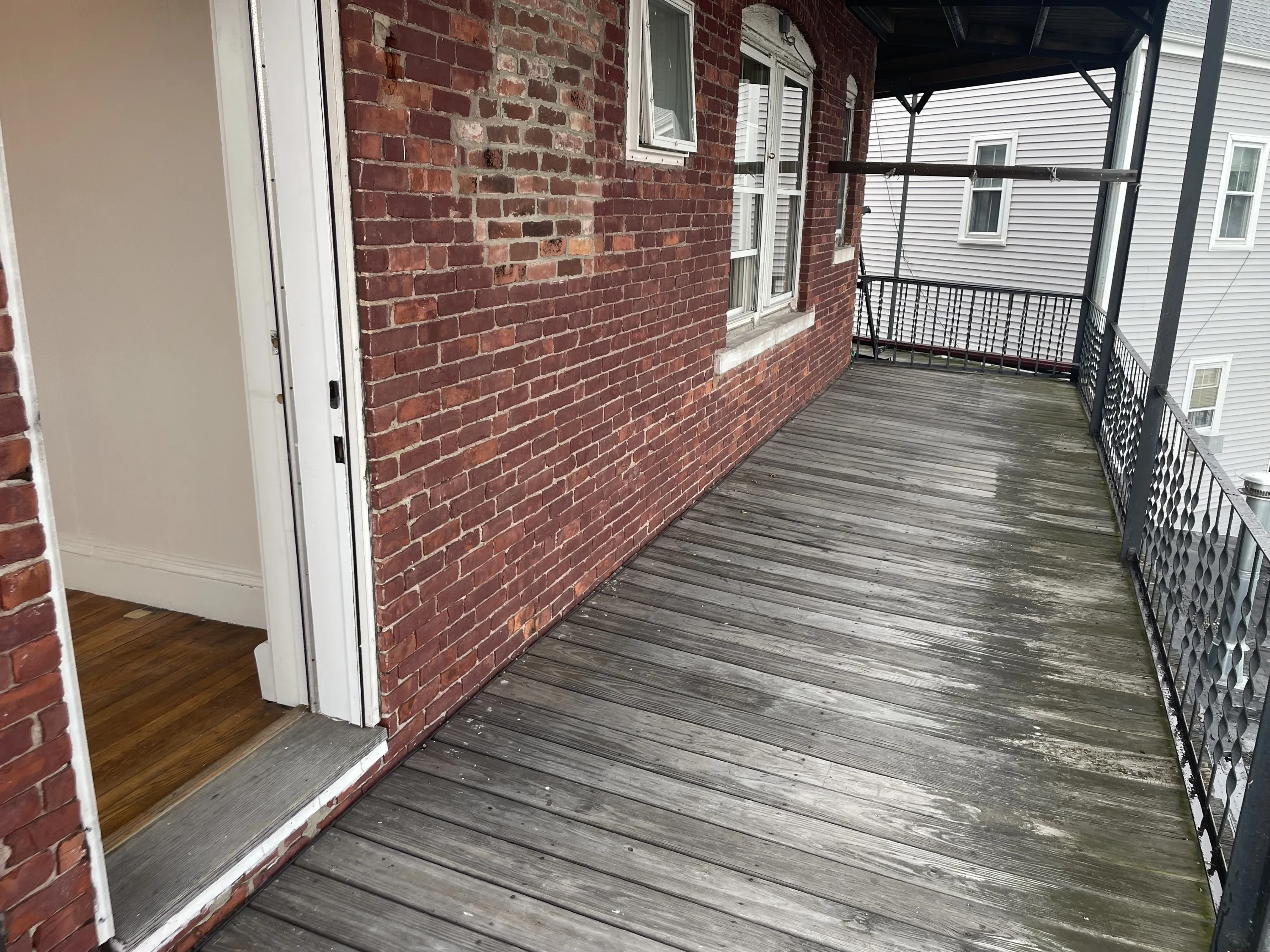 974 Saratoga St, East Boston