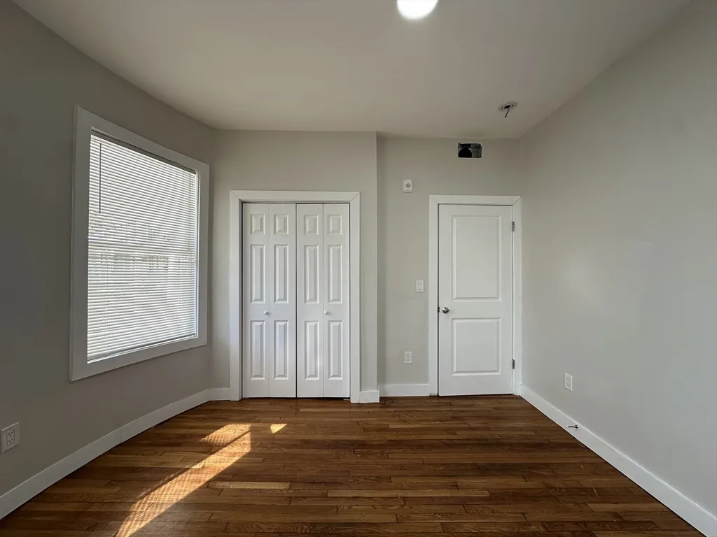 34-36 Abbotsfield St, Roxbury