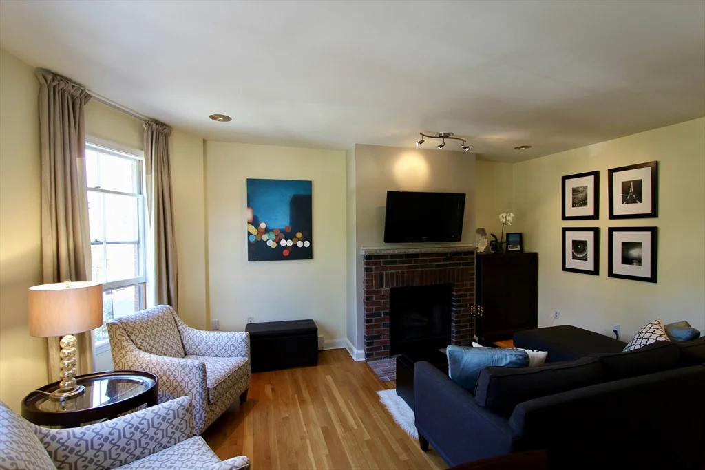 103 E Brookline St, South End