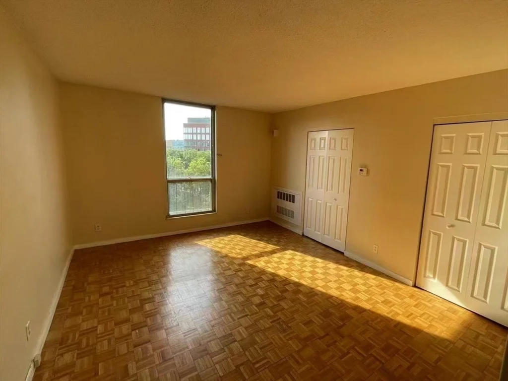 33 Pond Ave, Coolidge Corner