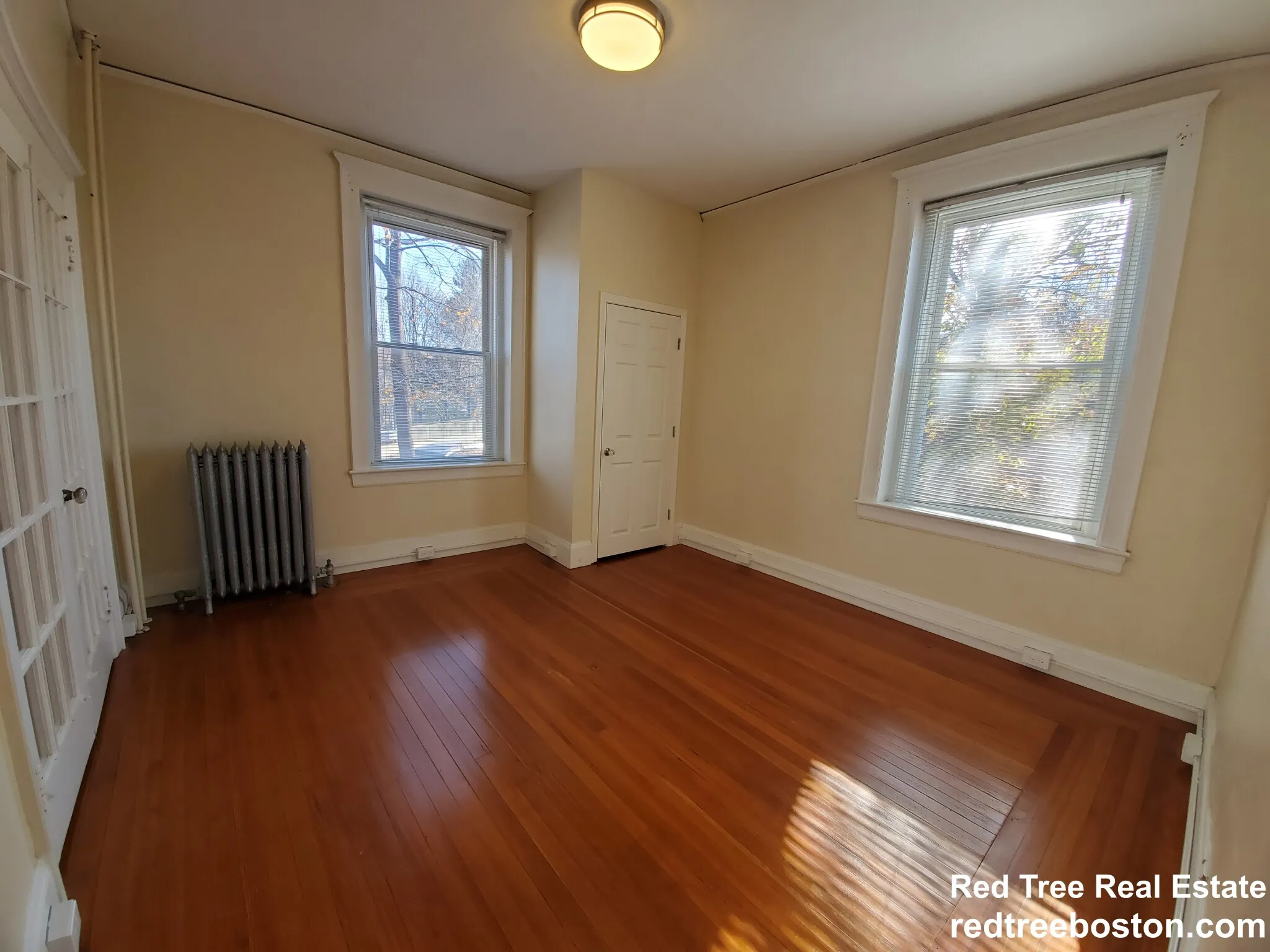 31 Herrick Rd, Newton Center