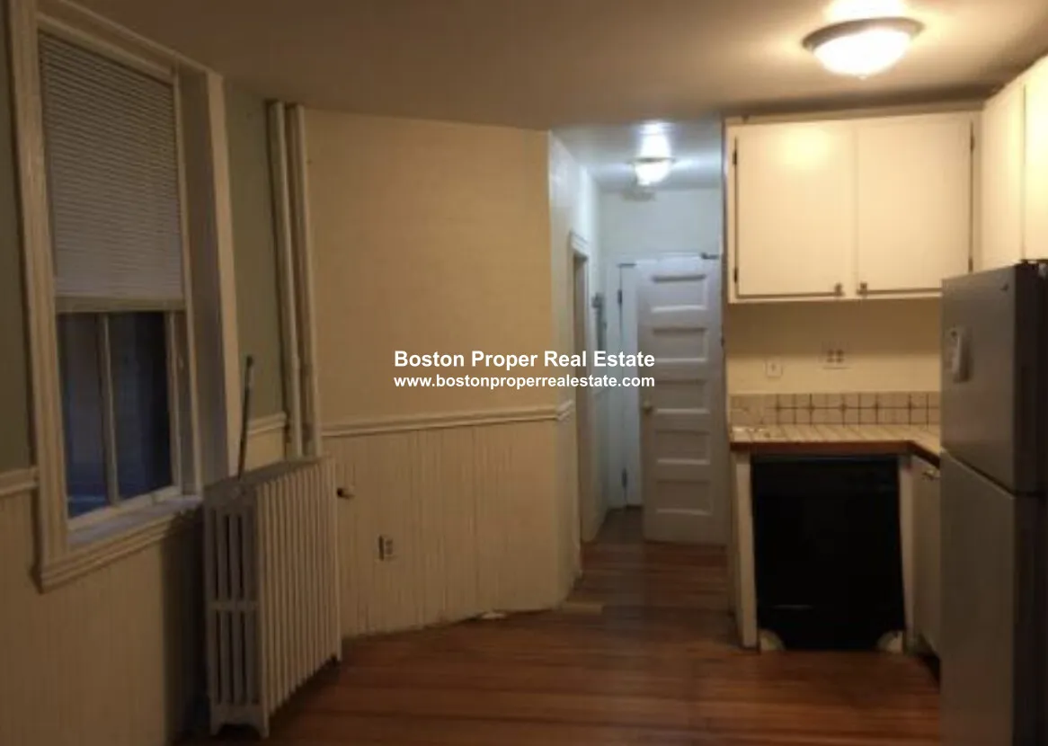 72 Revere St, Beacon Hill