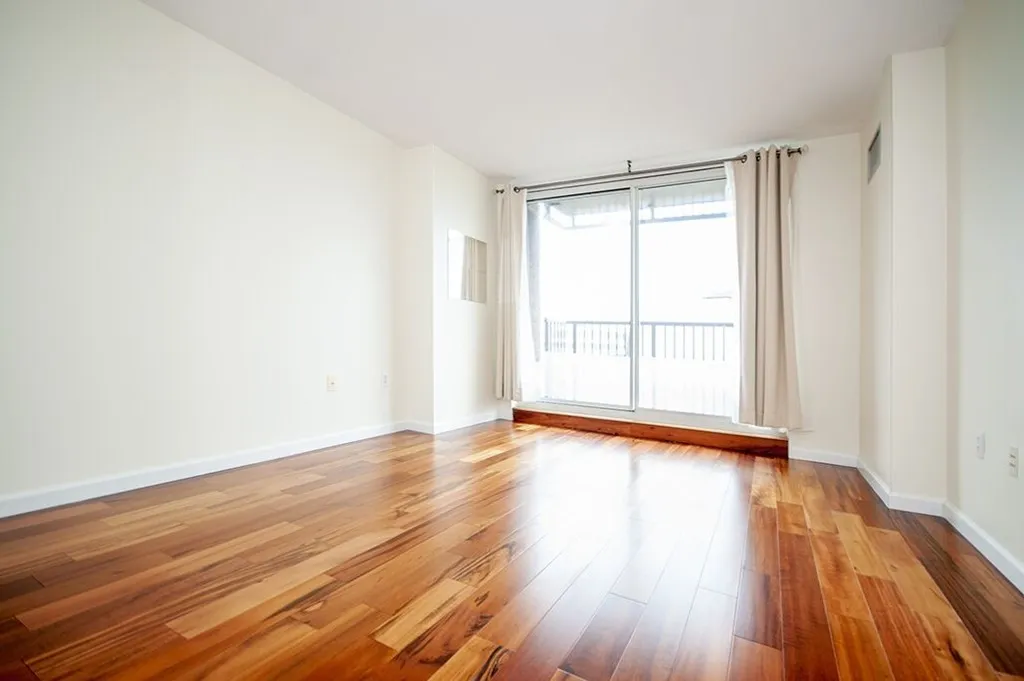 10 Museum Way, East Cambridge