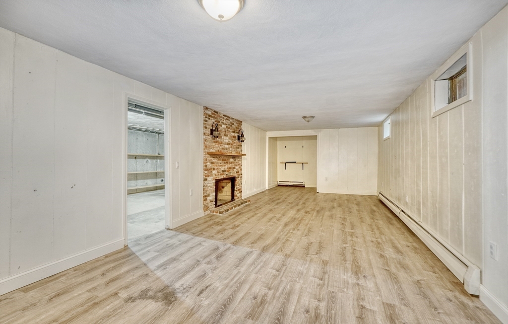 15 Goose Pond Rd, Lincoln