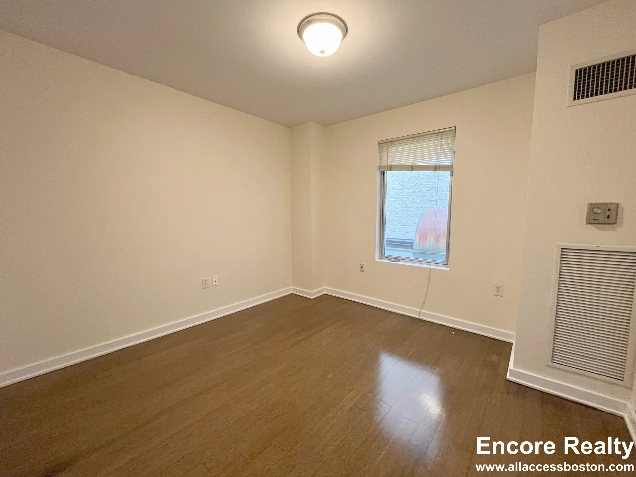 40 Boylston St, Downtown