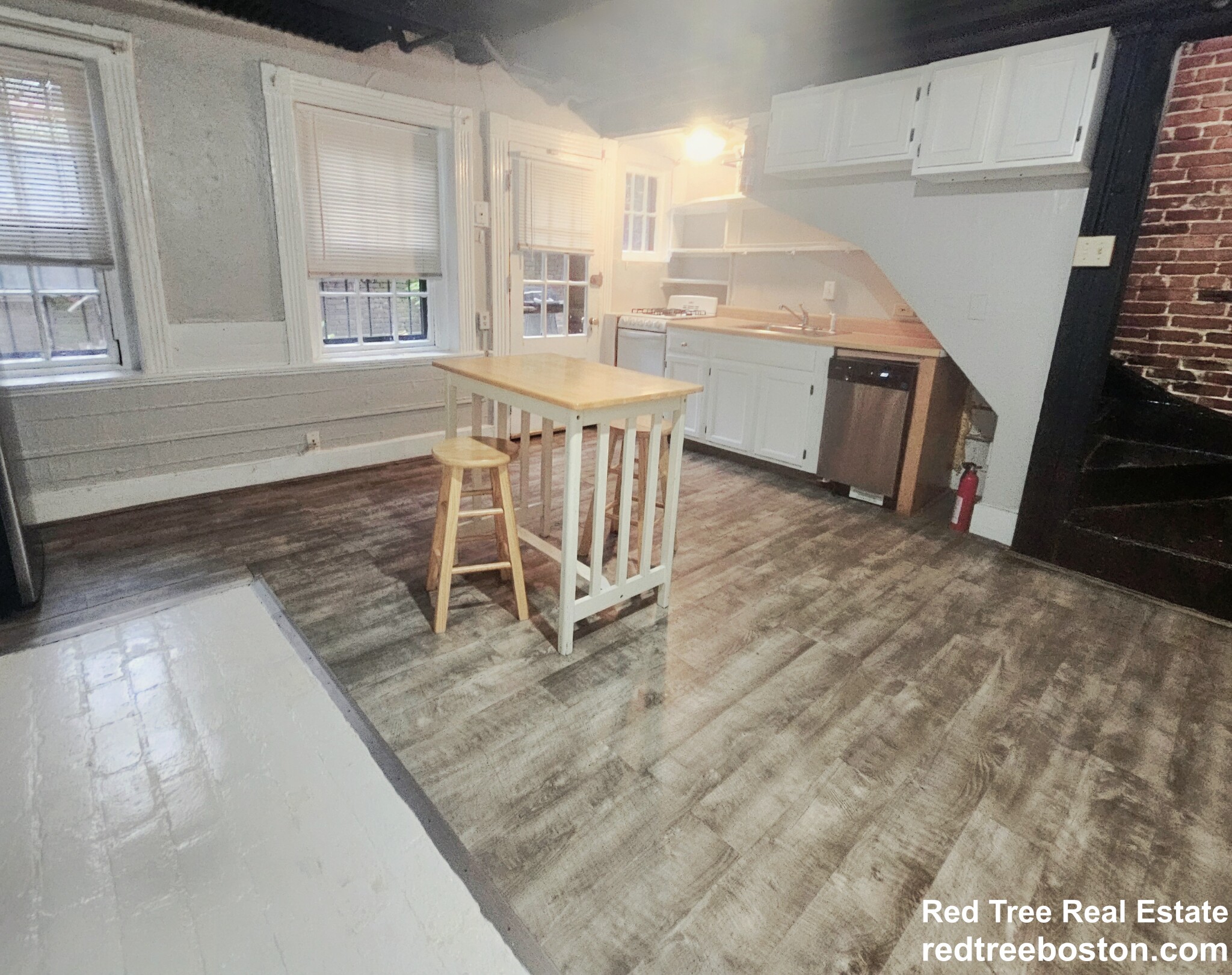 2 Champney Pl, Beacon Hill